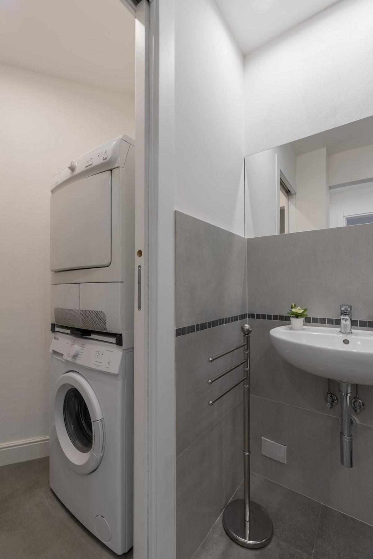 Careggi-rifredi Chic Tramvia-parking Apartment Florenz